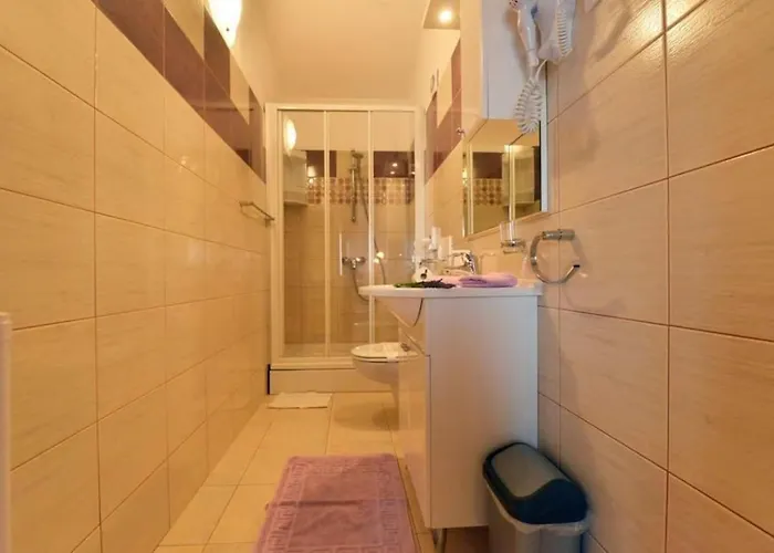 Gæstehus Stanza Diniano 4*